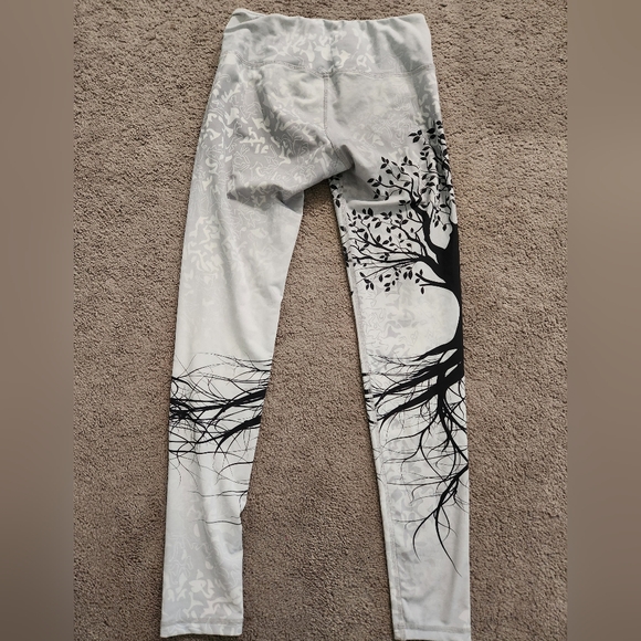 Noli Yoga Black and Gray Tree Print Women's Yoga Leggings - Picture 2 of 3